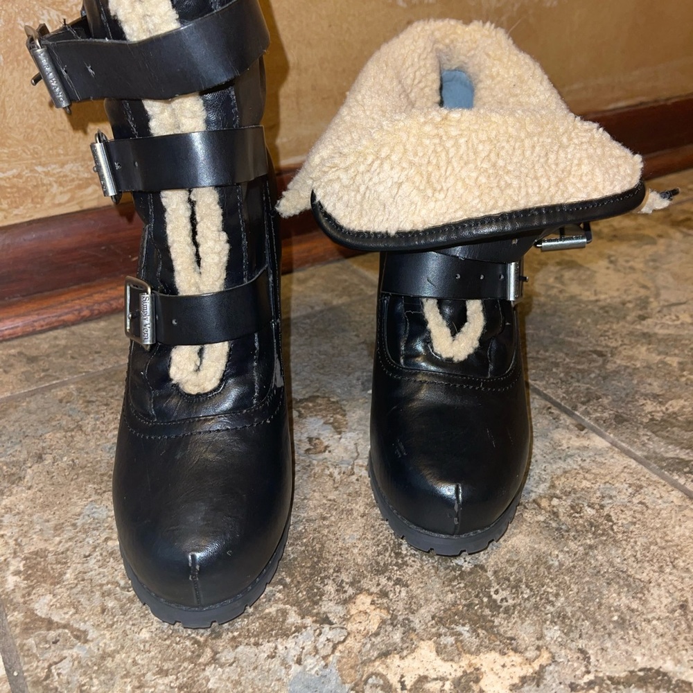 Vera Wang boots